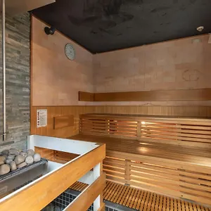  Hostal Business Kaga Japón